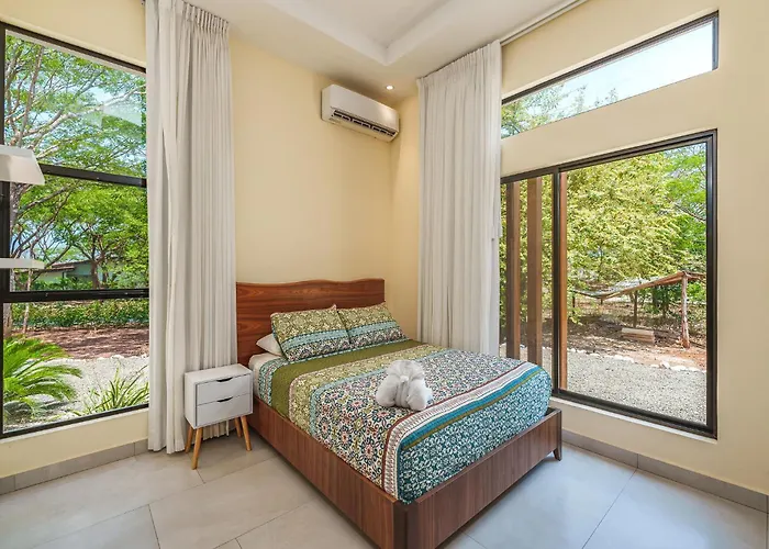 Stylish Private Tropical Escape-10 Mins From Tamarindo Сasa de vacaciones