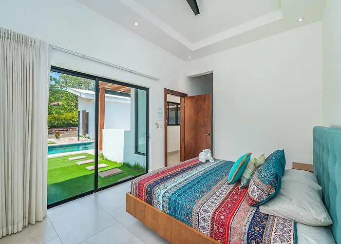 Stylish Private Tropical Escape-10 Mins From Tamarindo Villarreal